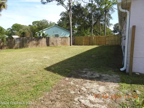 1208 Stadt Road NW Palm Bay FL 32907