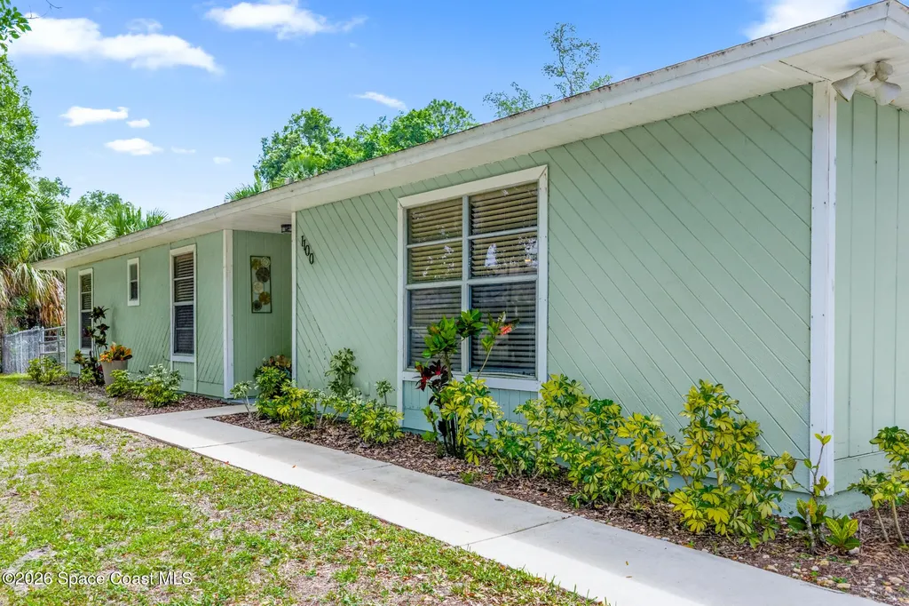 1100 Wabasso Avenue SE Palm Bay FL 32909