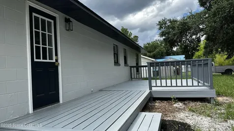 65 S Courtland Boulevard Deltona FL 32738