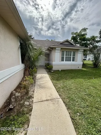 64 Bougainvillea Drive Debary FL 32713