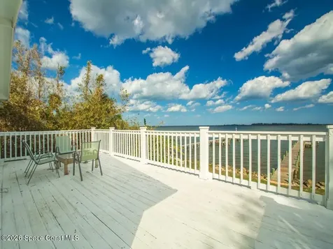 8855 U.s. 1 Micco FL 32976