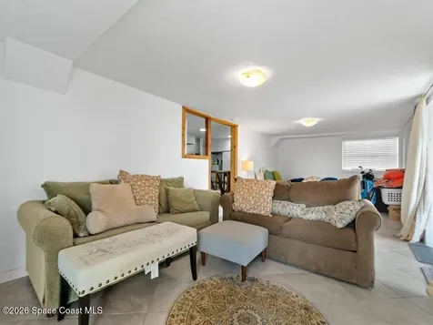 8855 U.s. 1 Micco FL 32976
