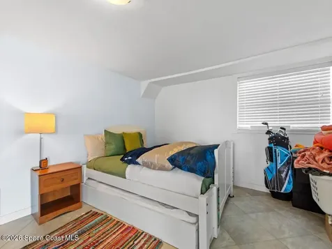 8855 U.s. 1 Micco FL 32976