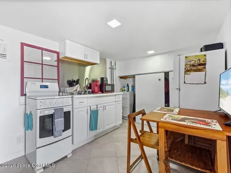 8855 U.s. 1 Micco FL 32976