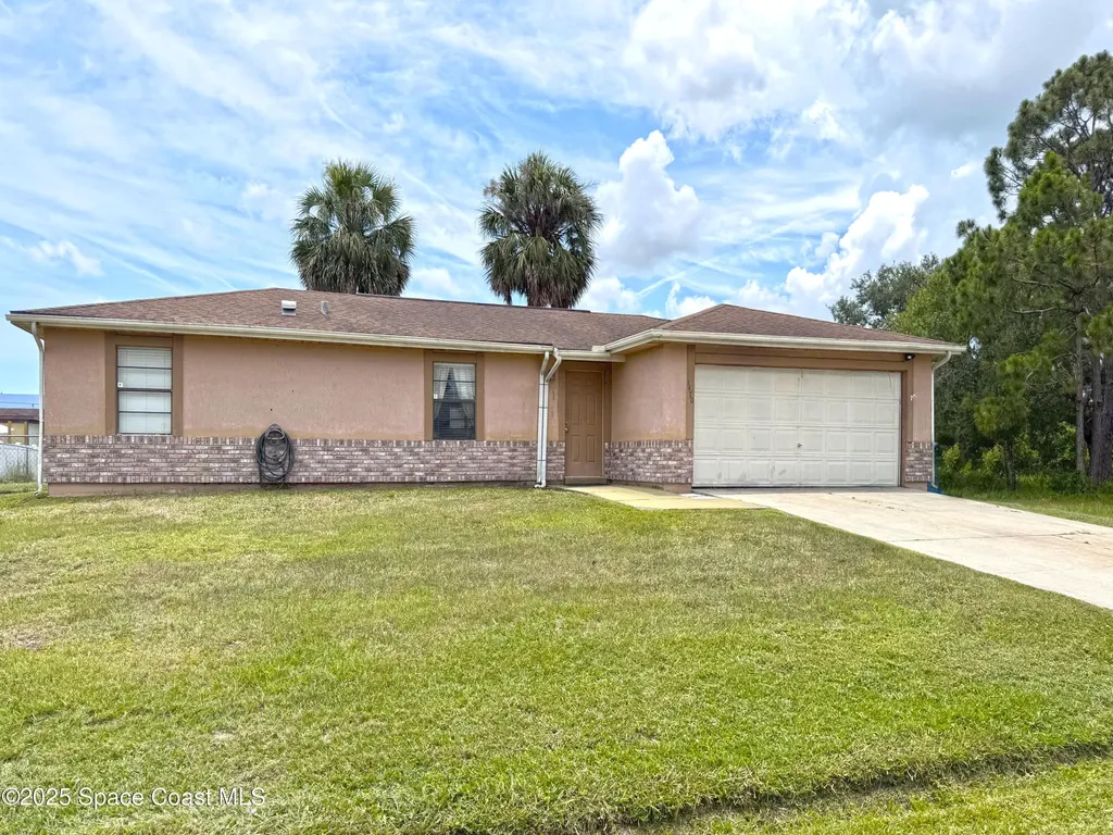 1470 SE Toy Street SE Palm Bay FL 32909