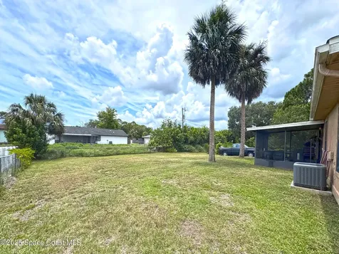 1470 SE Toy Street SE Palm Bay FL 32909