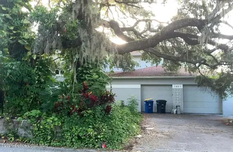 1931 Oakridge Court Clearwater FL 33763