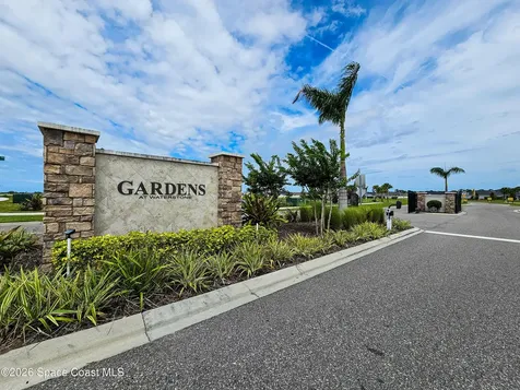 1109 Canfield Circle SE Palm Bay FL 32909