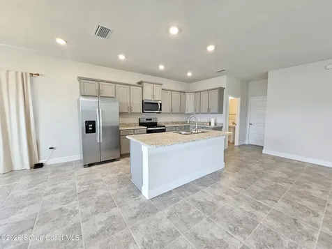 1109 Canfield Circle SE Palm Bay FL 32909