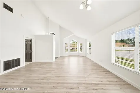 13774 Meadowpark Avenue Orlando FL 32826