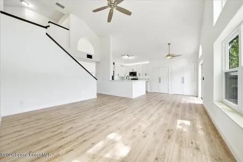 13774 Meadowpark Avenue Orlando FL 32826