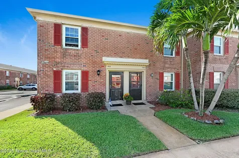 152 E East Colonial Court Indian Harbour Beach FL 32937