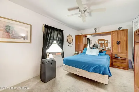 152 E East Colonial Court Indian Harbour Beach FL 32937