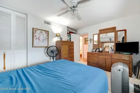 152 E East Colonial Court Indian Harbour Beach FL 32937