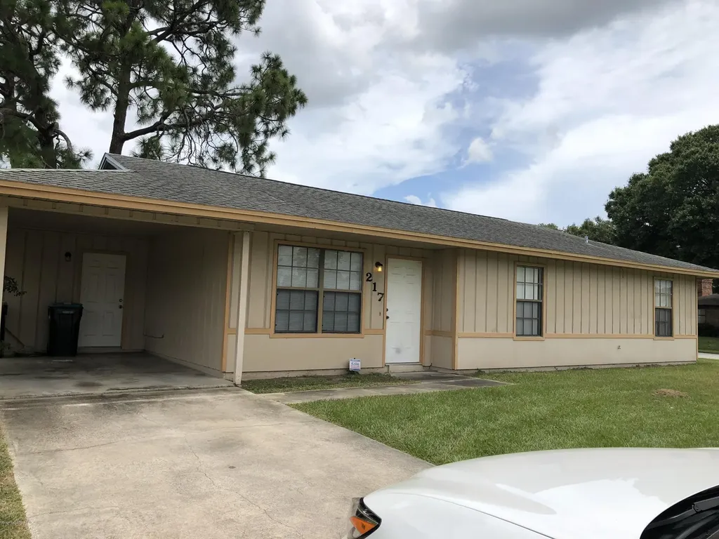 217 Emerson Drive NW Palm Bay FL 32907