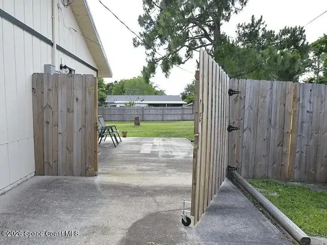 1018 Colonnade Avenue SE Palm Bay FL 32909