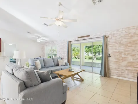 661 Jenkins Street Sebastian FL 32958