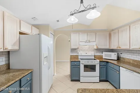 2215 Fallon Boulevard NE Palm Bay FL 32907