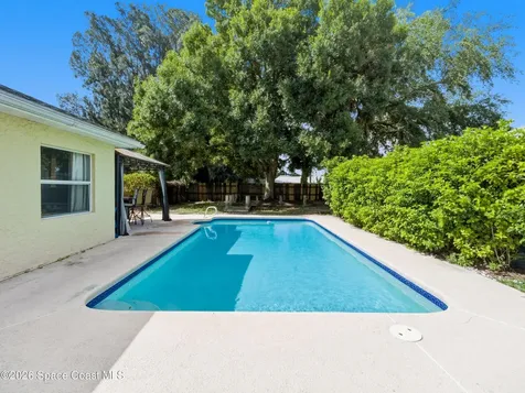 823 Hunters Creek Drive Melbourne FL 32904