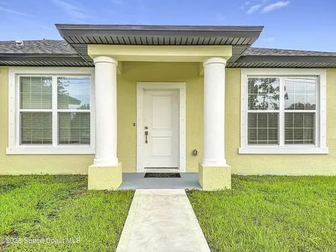 624 Osmosis Drive SW Palm Bay FL 32908
