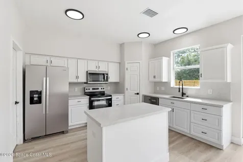 518 Sauders Road SE Palm Bay FL 32909
