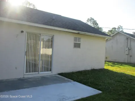 474 Tuloma Avenue SW Palm Bay FL 32908