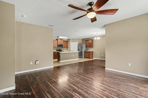2650 Falcon Lane Mims FL 32754
