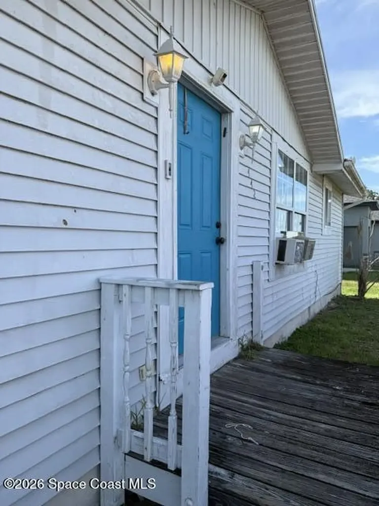 442 Garvey Road SW Palm Bay FL 32908