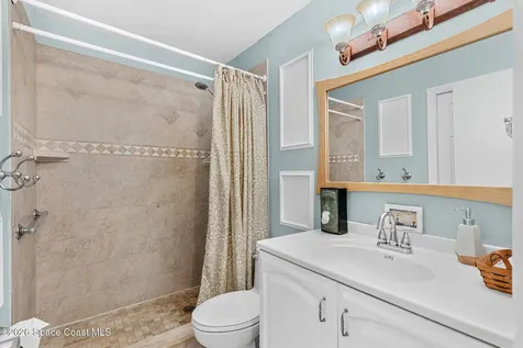 412 Emerald Drive S Indian Harbour Beach FL 32937