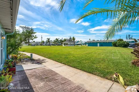 412 Emerald Drive S Indian Harbour Beach FL 32937