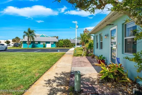 412 Emerald Drive S Indian Harbour Beach FL 32937