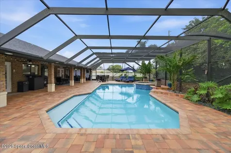 560 Sawgrass Circle Melbourne FL 32940