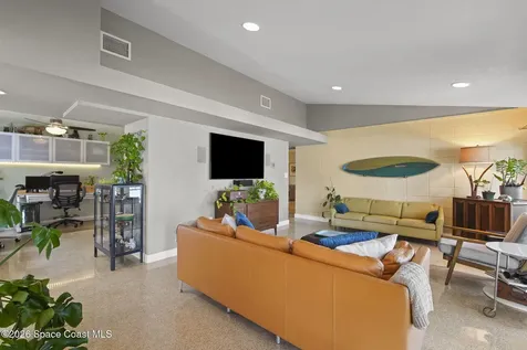 514 Cocoa Isles Boulevard Cocoa Beach FL 32931