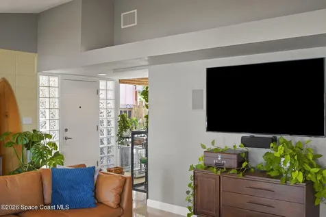 514 Cocoa Isles Boulevard Cocoa Beach FL 32931
