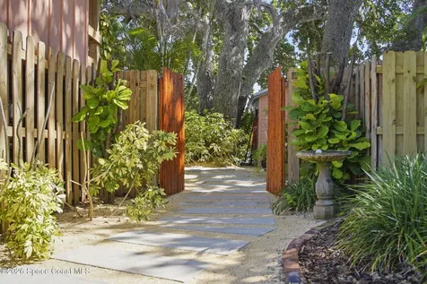 514 Cocoa Isles Boulevard Cocoa Beach FL 32931