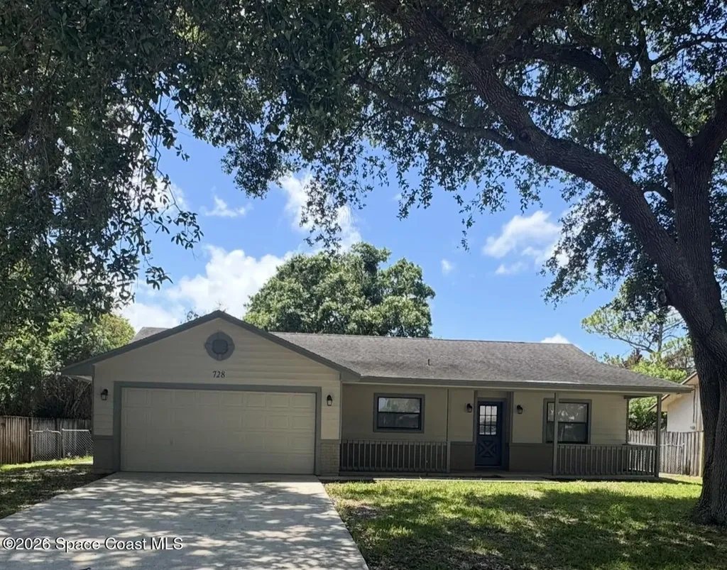 728 Isar Avenue NW Palm Bay FL 32907