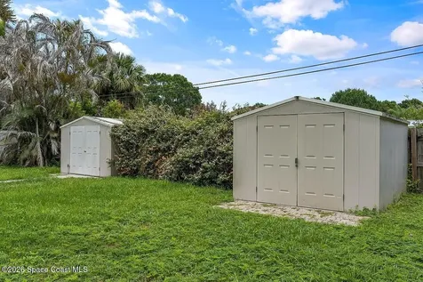 926 37th Avenue Vero Beach FL 32960