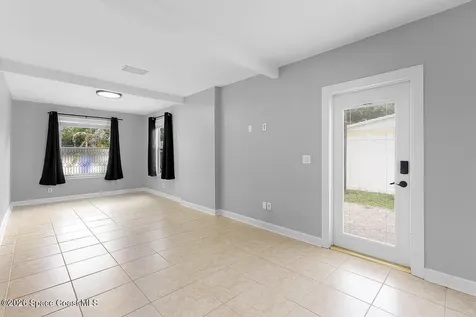 926 37th Avenue Vero Beach FL 32960