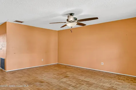 565 Wistar Court NE Palm Bay FL 32907