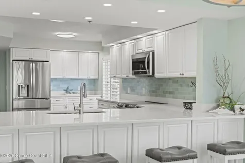660 S Brevard Avenue Cocoa Beach FL 32931