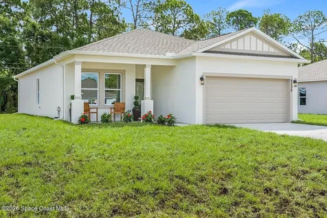 8236 104th Court Vero Beach FL 32967