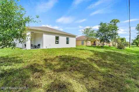 8236 104th Court Vero Beach FL 32967