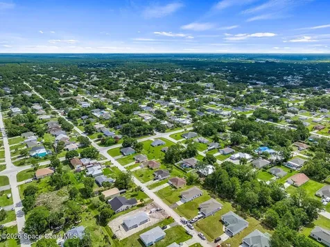 8236 104th Court Vero Beach FL 32967
