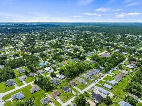 8236 104th Court Vero Beach FL 32967