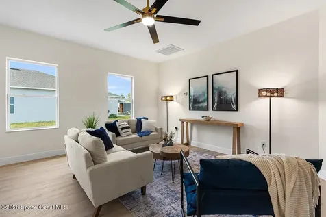 8236 104th Court Vero Beach FL 32967
