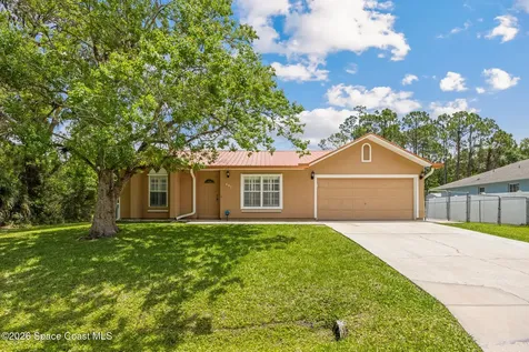 491 Carpenter Avenue NW Palm Bay FL 32907