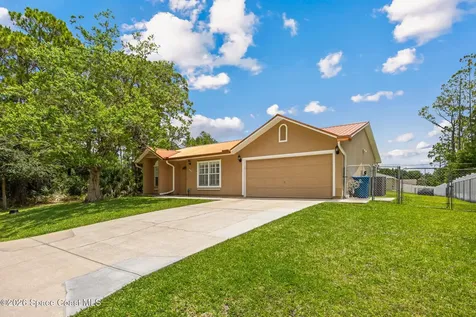 491 Carpenter Avenue NW Palm Bay FL 32907