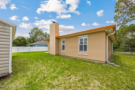 491 Carpenter Avenue NW Palm Bay FL 32907