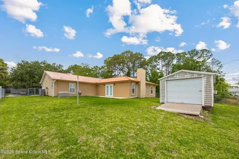 491 Carpenter Avenue NW Palm Bay FL 32907