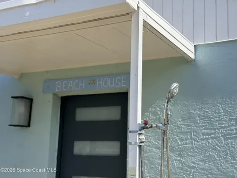 143 E Grant Avenue Cocoa Beach FL 32931